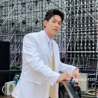 Song Luân[sinh]