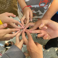Bà 8 lựu đạn