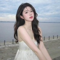 Cố Ngọc Nhi(chị họ của các anh)