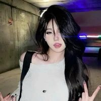 Lý Uyển Nhi (bạn thân n9)