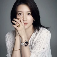 Kim Jiyno (Mẹ Anh)