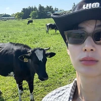 ♈︎ | 𝗷𝘂𝗻𝗵𝗲𝘂𝗻𝗴__𝟱 ²³