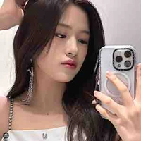 Yujin 🫰🏻 