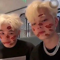 Rhya⚡🐑