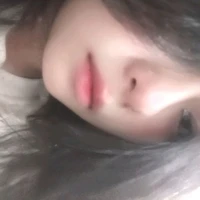 Nhỏ này bị khùngg😍