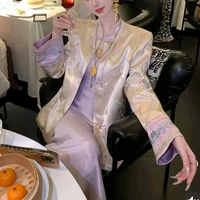 Dương Minh Khuê - Mẹ anh