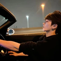 Châu Hoàng Gia Hào(anh trai nu9)