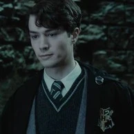 Chúa tể hắc ám (thằng thất bại không 👃)