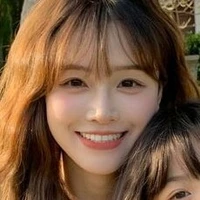 Khả Mộc ( mẹ nữ9)