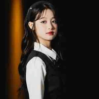 Bảo Ngọc ( chị )