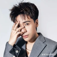 Quang Hùng