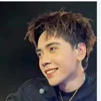 Q. Hùng ( phone )