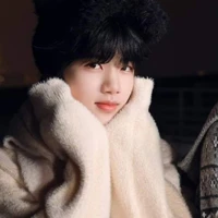 Trương Hàm Thụy(em)