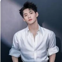 Hùng Huỳnh