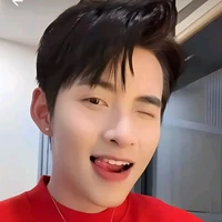 Hùng Huỳnh