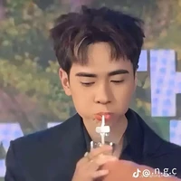 Lê Quang Hùng[O]