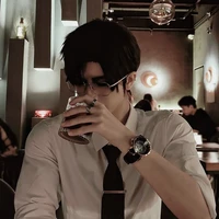 Lưu Hạ Vũ_Ba Các Anh, Hắn