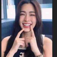 Lingling kwong ( cô ) 