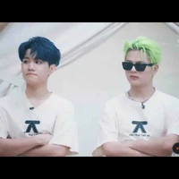 cả hai