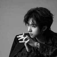 Hạ Tuấn Lâm_cậu