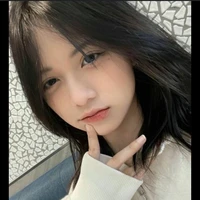 Trần Quỳnh Khánh Linh-em gái nam 9