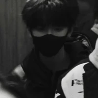 Tả Kì Hàm ( cậu )