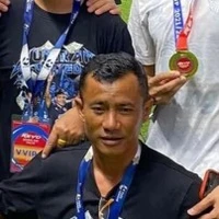 Ba anh
