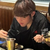 Vương Tử Tu/Nailiu