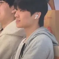 Hạ Lương Thần/Xinchen