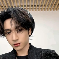 Nghiêm Hạo Tường ( anh )