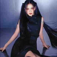 Jisoo ( y )