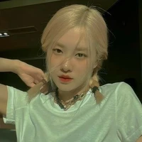 Park Chaeyoung - Rosé