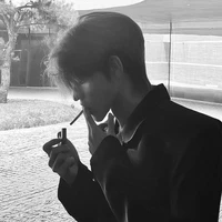 Lee Hae Young - hiệu trưởng.