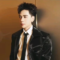 Lê Quang Hùng (phone )