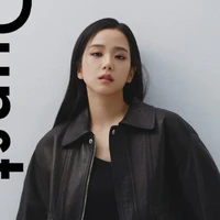 Kim Jisoo/cô/