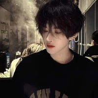 Huỳnh Phong• giáo_chủ