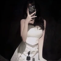 Mẹ anh