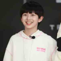 Mẹ iem Ming><