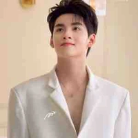 Hùng Huỳnh