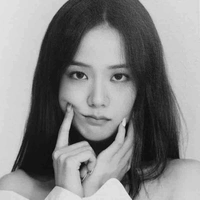 jisoo (soo)