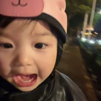 Tần Minh Đức_lúc nhỏ