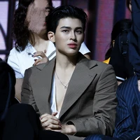 Pond Naravit Lertratkosum