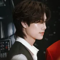 Phuwin Tangsakyuen