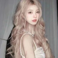 Trà My ( mẹ anh )