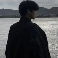 Vương Duy Phong-ba cô và nàng