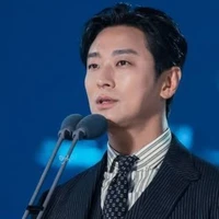 Baek Kang Hyuk