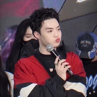 Negav ( lớp trưởng)