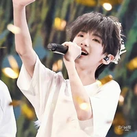 Tả Kỳ Hàm_cậu