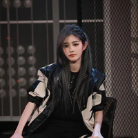 Vương Dịch - cậu -