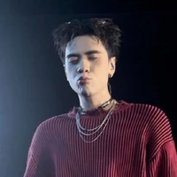 quang hùng